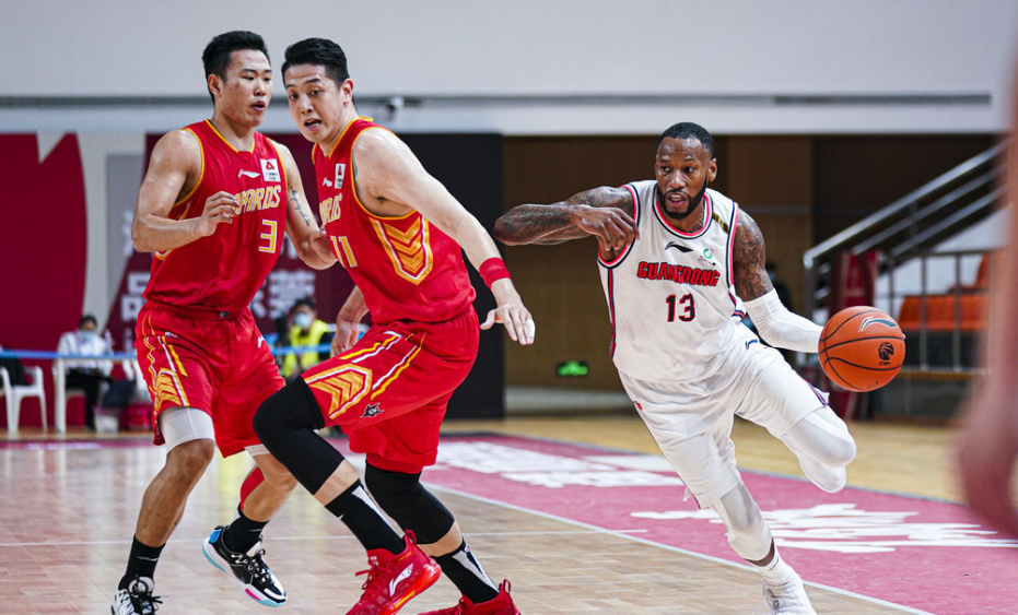 包含北京队取得胜利，锁定季后赛资格的词条